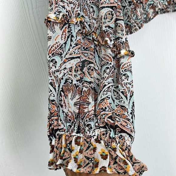 Anthropologie - Paisley Floral Printed Blue Motif Ruffle Deep V Blouse Medium - Picture 9 of 11